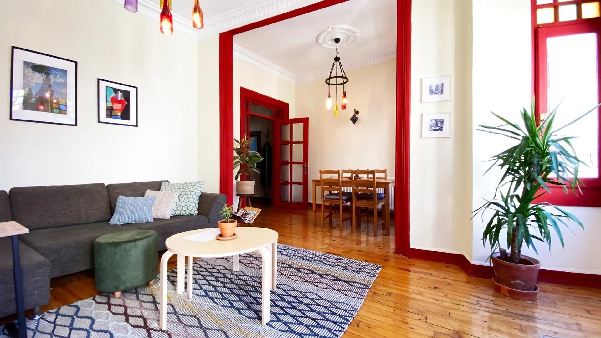 3 Bedroom Apartment Next In Most Central Location In Taksim Istanboel
